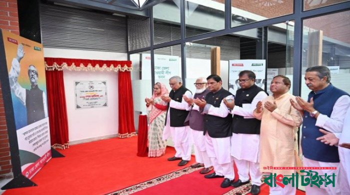 আটলান্টিক পাড়ি দিয়ে আমেরিকায় না গেলে কিচ্ছু যায় আসে না: প্রধানমন্ত্রী